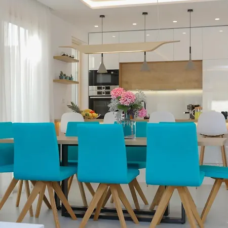 Bondi Vila *