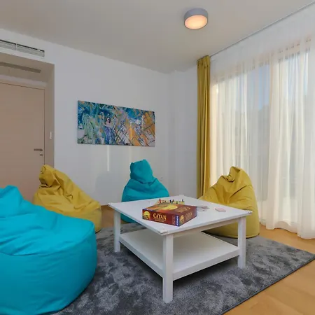 Bondi Vila Supetar